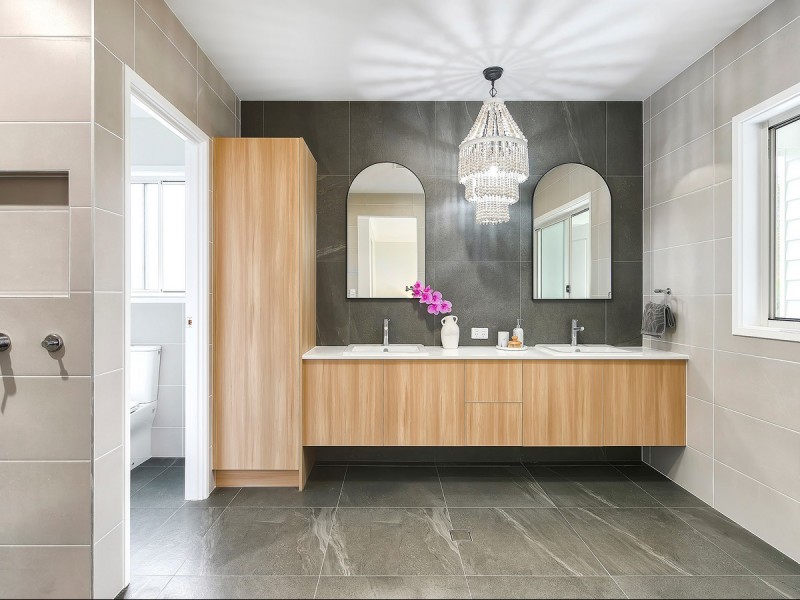 11 Agincourt Street, Grange QLD 4051