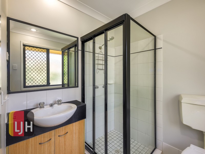 2/242 Pickering Street, Gaythorne QLD 4051