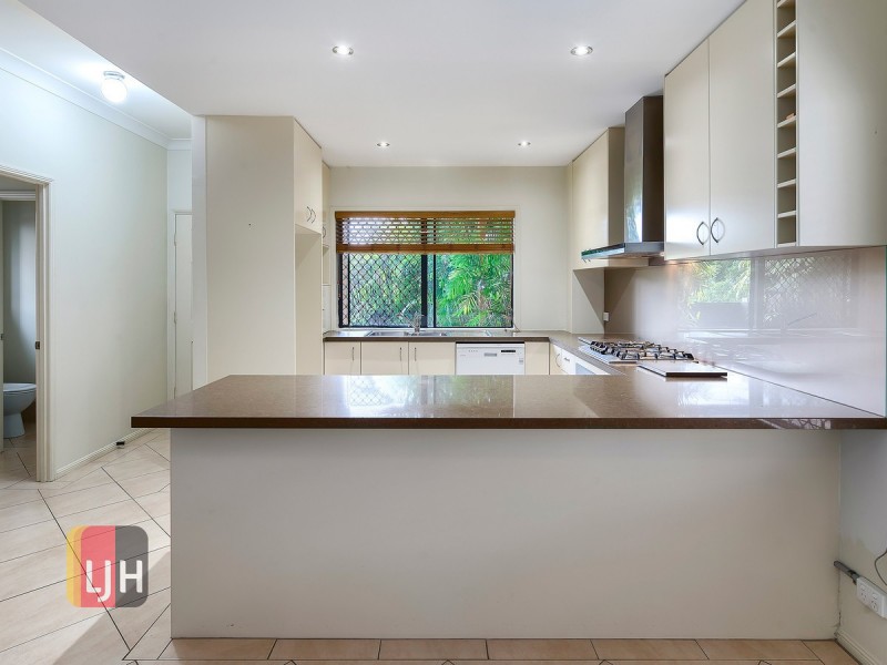 Townhouse 1/23 Abuklea Street, Wilston QLD 4051