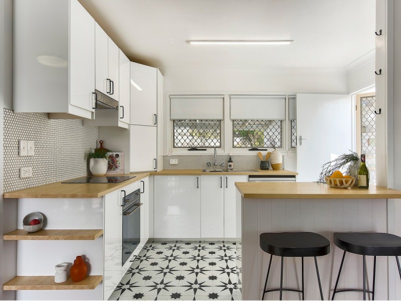 12 Bann Street, Stafford Heights QLD 4053