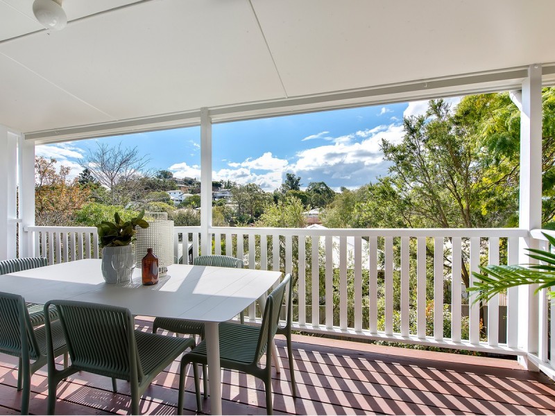 12 Bann Street, Stafford Heights QLD 4053