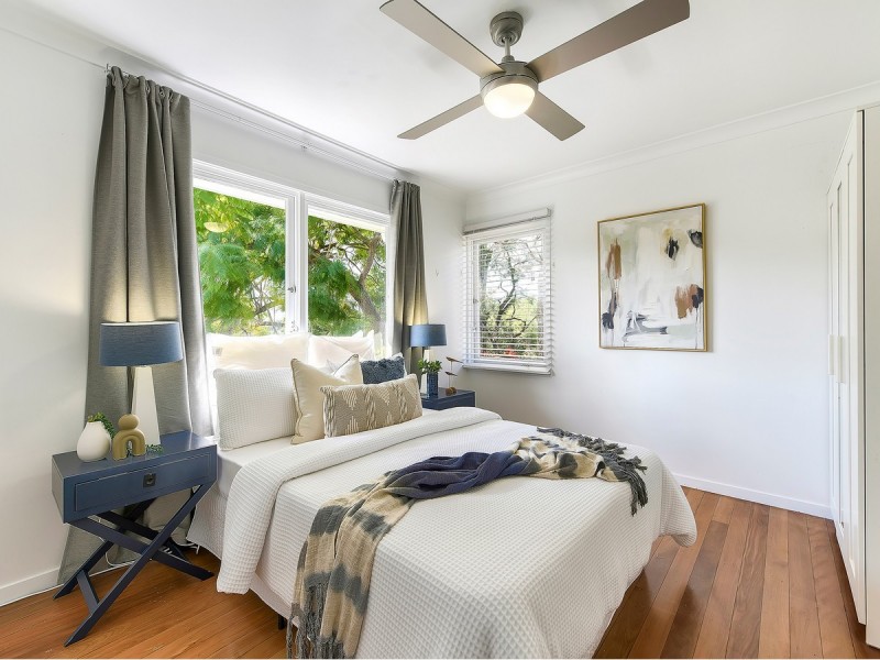 12 Bann Street, Stafford Heights QLD 4053