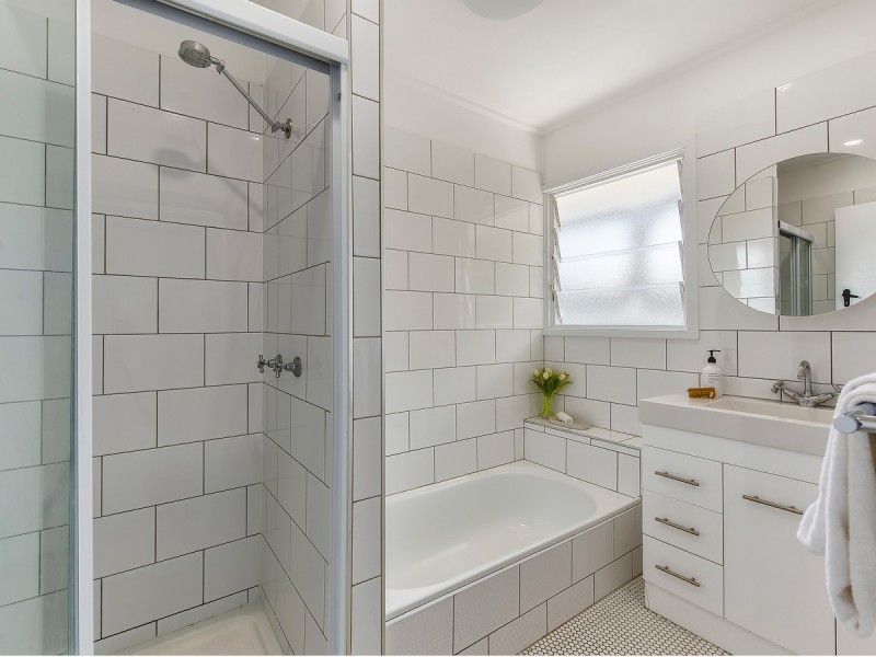 12 Bann Street, Stafford Heights QLD 4053