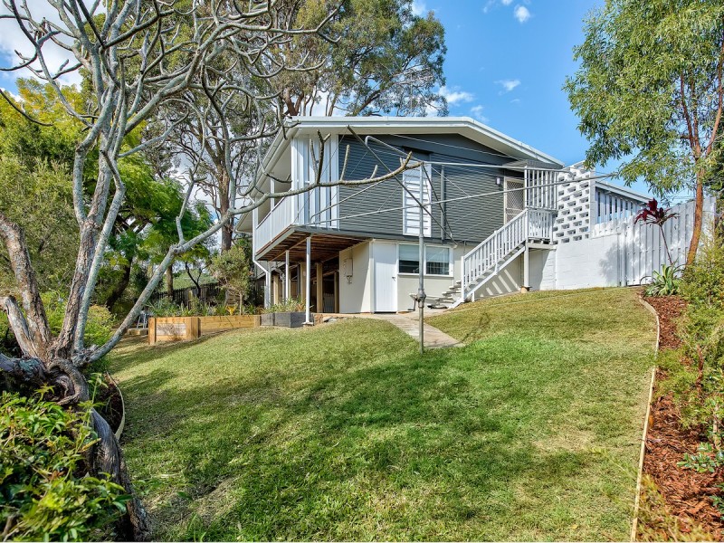 12 Bann Street, Stafford Heights QLD 4053