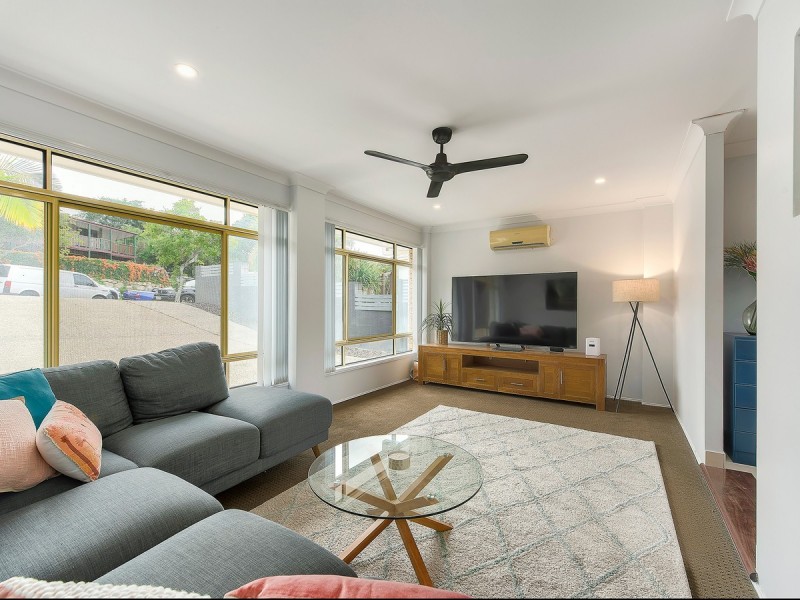 43 Hillenvale Avenue, Arana Hills QLD 4054