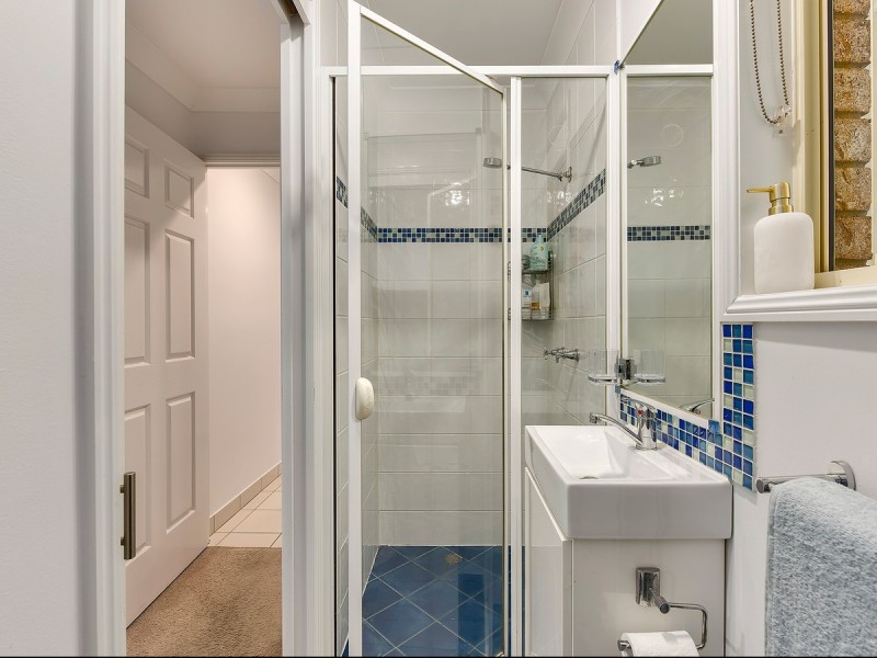 43 Hillenvale Avenue, Arana Hills QLD 4054