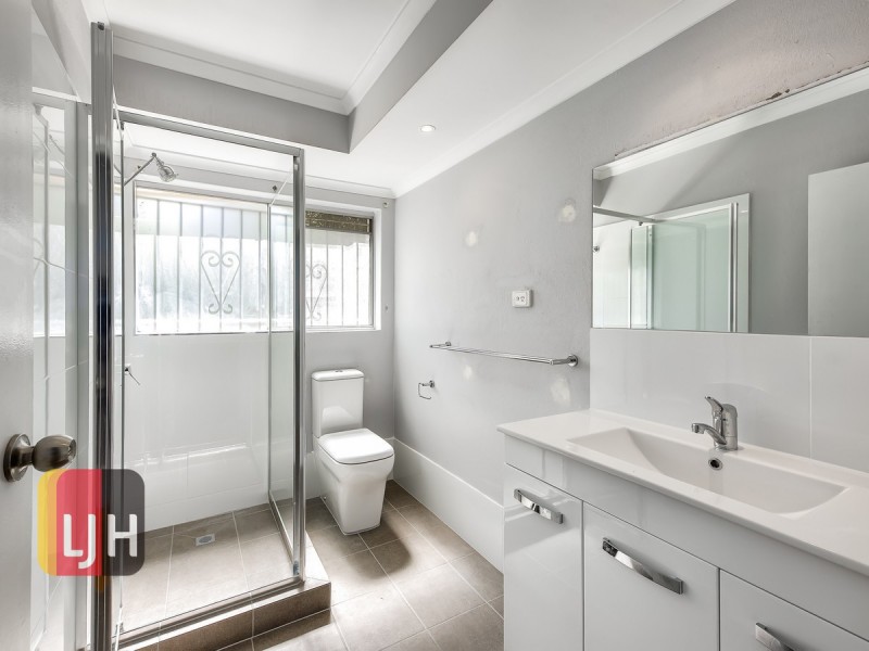 2/4 Lutana Street, Stafford QLD 4053