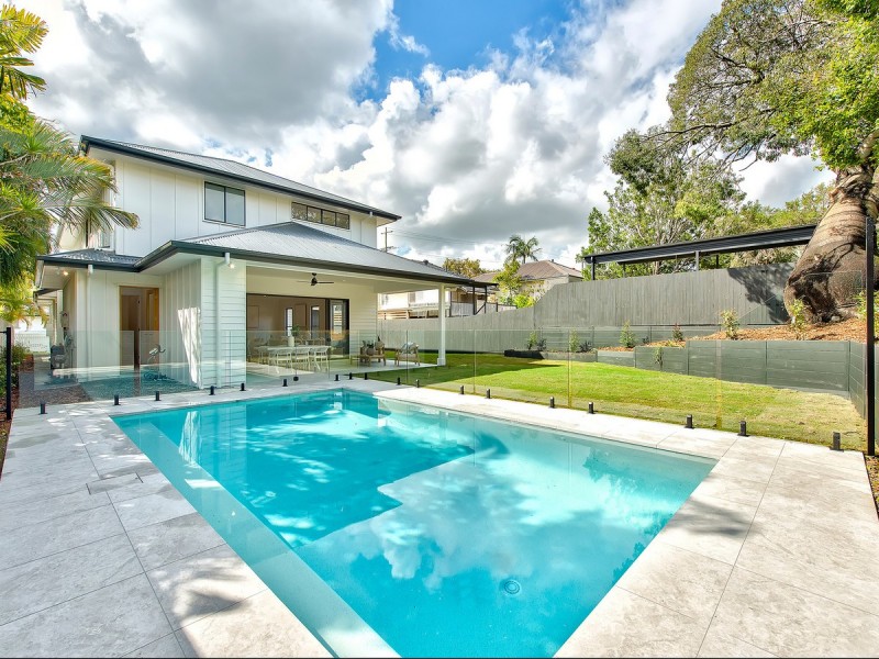 152 Redwood Street, Stafford Heights QLD 4053