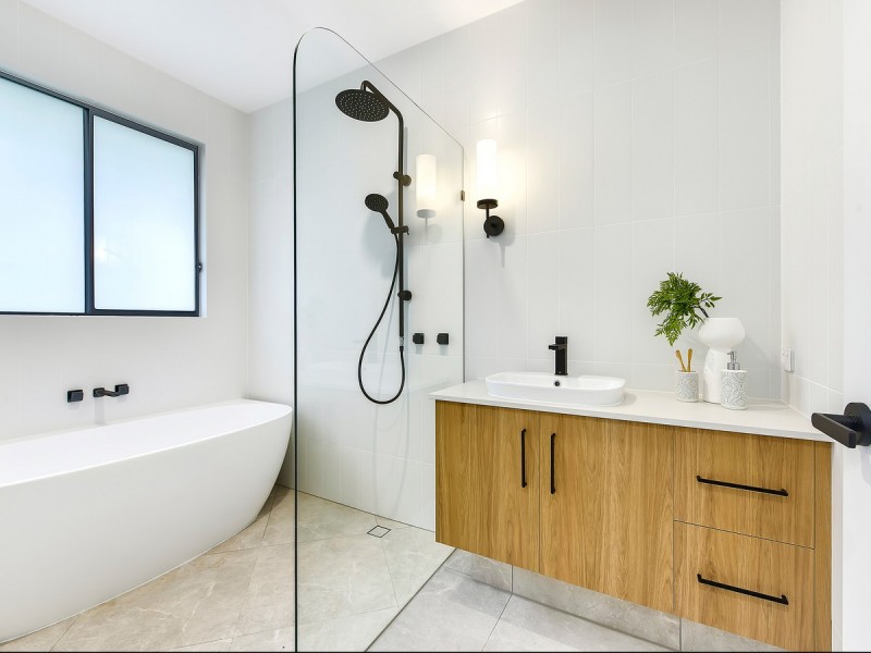 152 Redwood Street, Stafford Heights QLD 4053