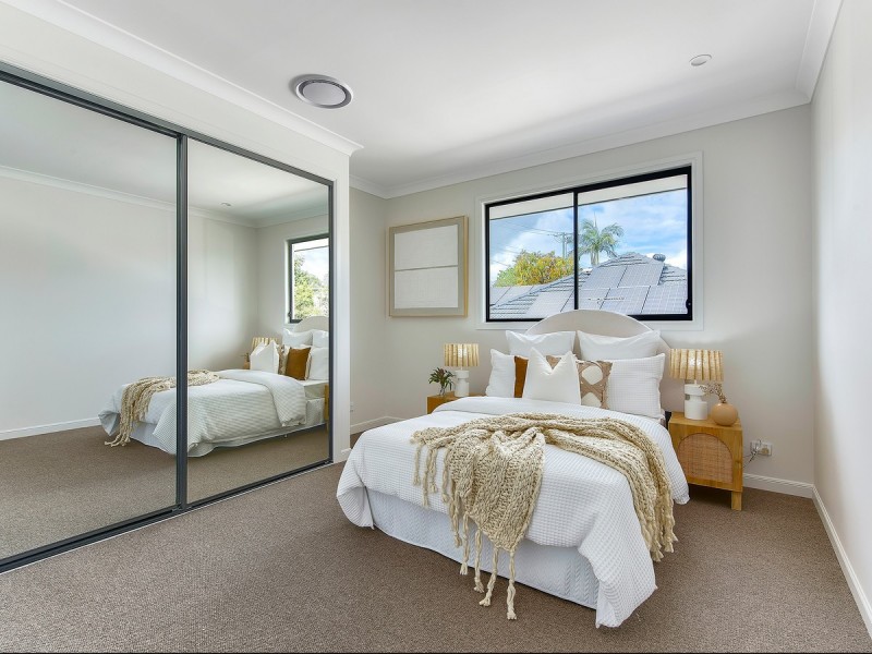 152 Redwood Street, Stafford Heights QLD 4053