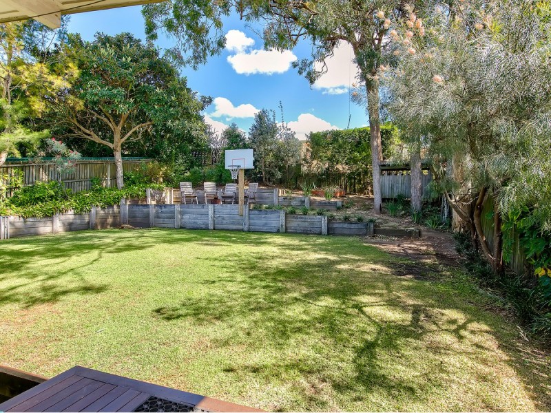 32 Amott Street, Stafford Heights QLD 4053