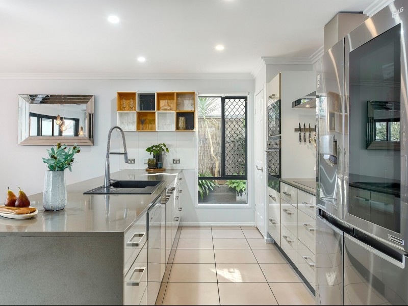 2A Pfingst Road, Wavell Heights QLD 4012