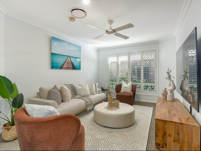 2A Pfingst Road, Wavell Heights QLD 4012