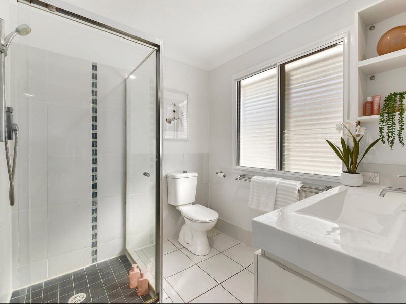 2A Pfingst Road, Wavell Heights QLD 4012