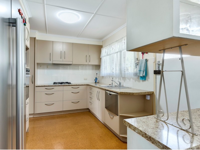 14 Burbank Street, Stafford Heights QLD 4053