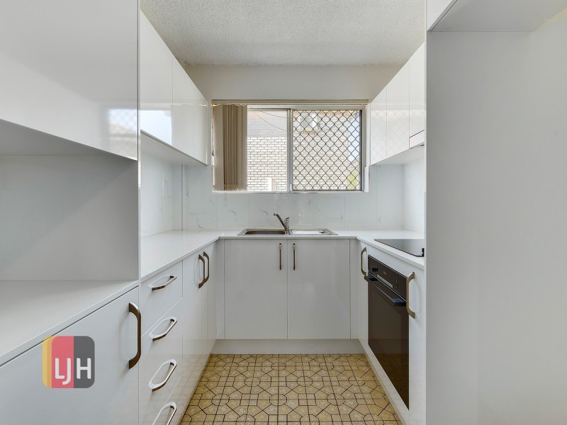 2/28 Terrace Street, Newmarket QLD 4051