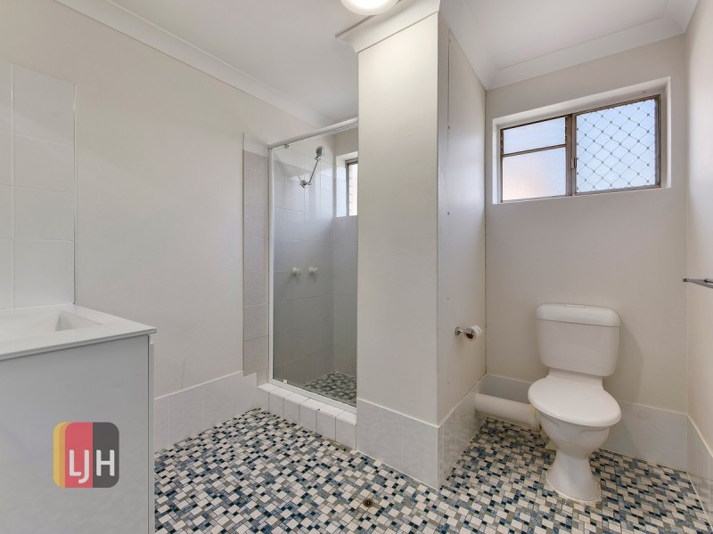 2/28 Terrace Street, Newmarket QLD 4051