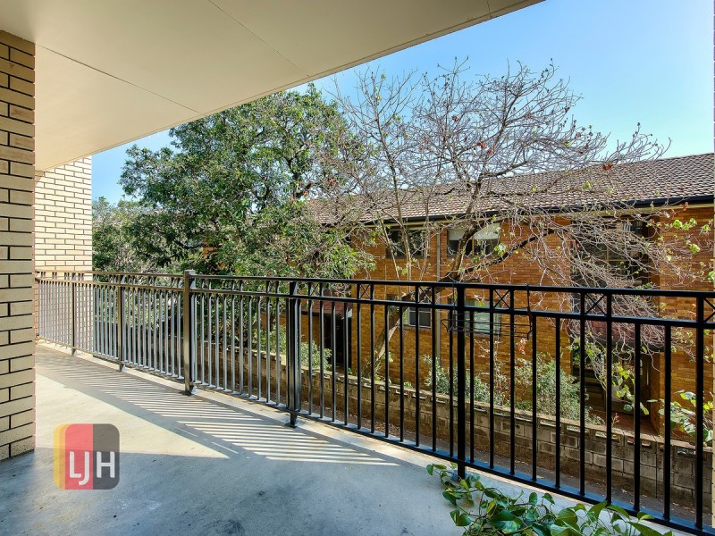 2/28 Terrace Street, Newmarket QLD 4051