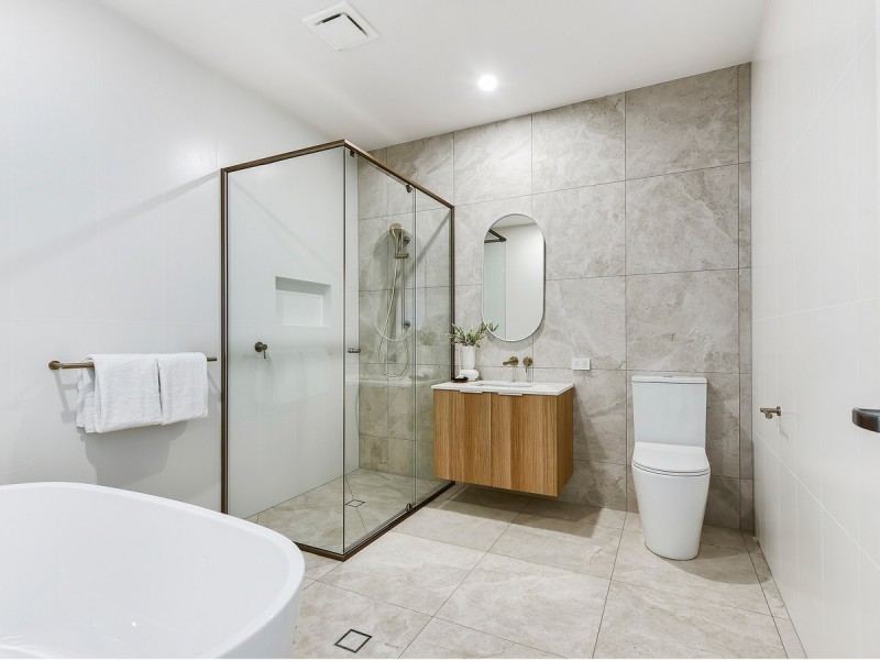 2,5,6/9 McKenzie Street, Windsor QLD 4030