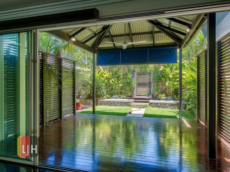 31 Amott Street, Stafford Heights QLD 4053