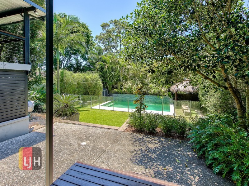 31 Amott Street, Stafford Heights QLD 4053