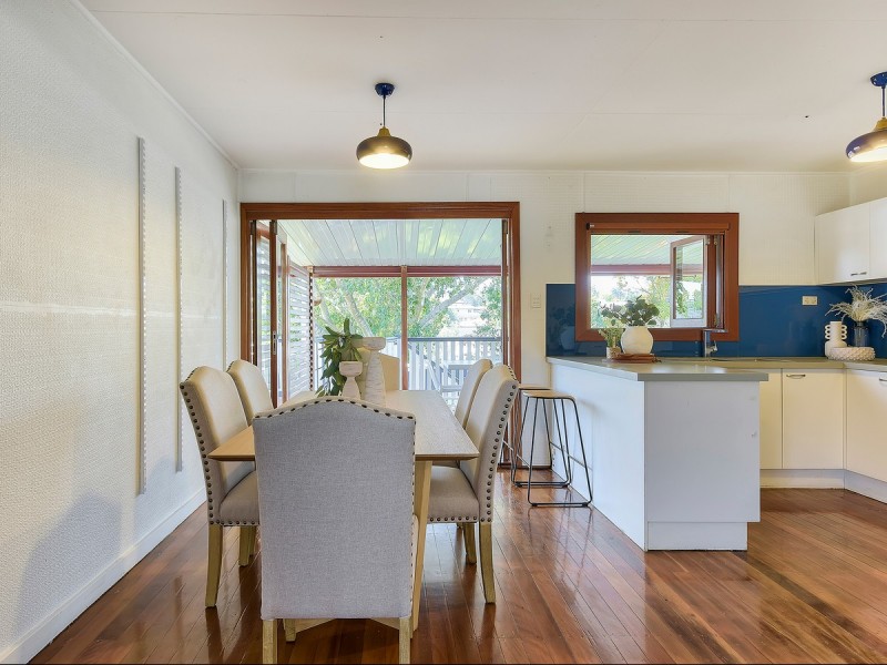 313 Kitchener Road, Stafford Heights QLD 4053