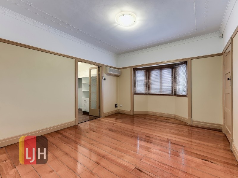 54 Clifford Street, Stafford QLD 4053