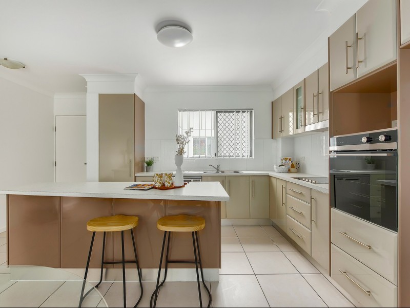 10/2A White Street, Everton Park QLD 4053