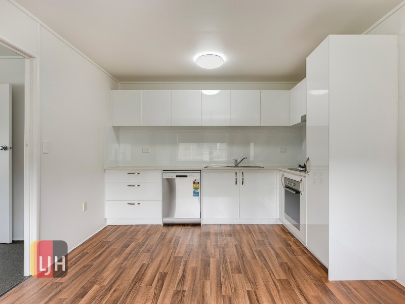 2/20 Surrey Street, Nundah QLD 4012