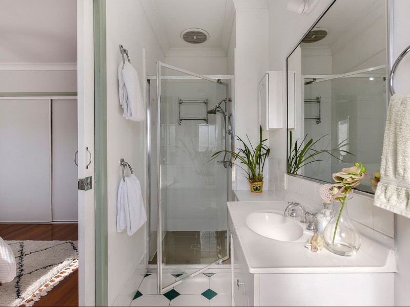 203 Edinburgh Castle Road, Wavell Heights QLD 4012