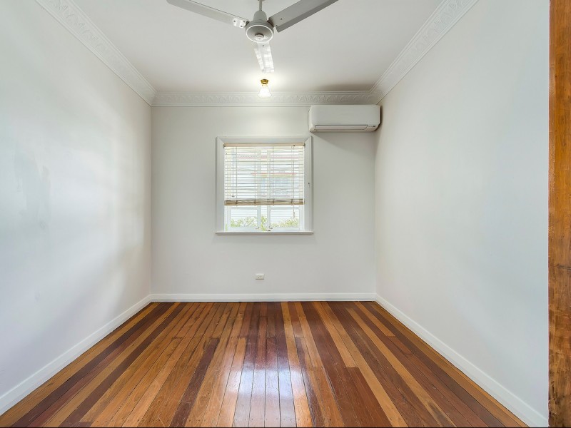 23 Leiper Street, Stafford QLD 4053