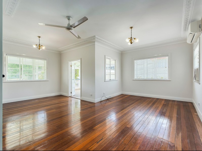 23 Leiper Street, Stafford QLD 4053