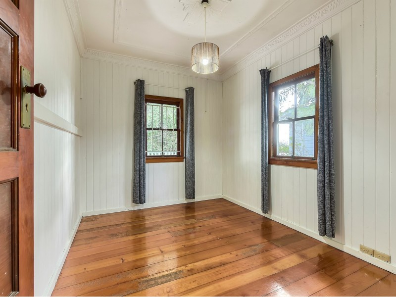 8 Kedron Street, Kedron QLD 4031