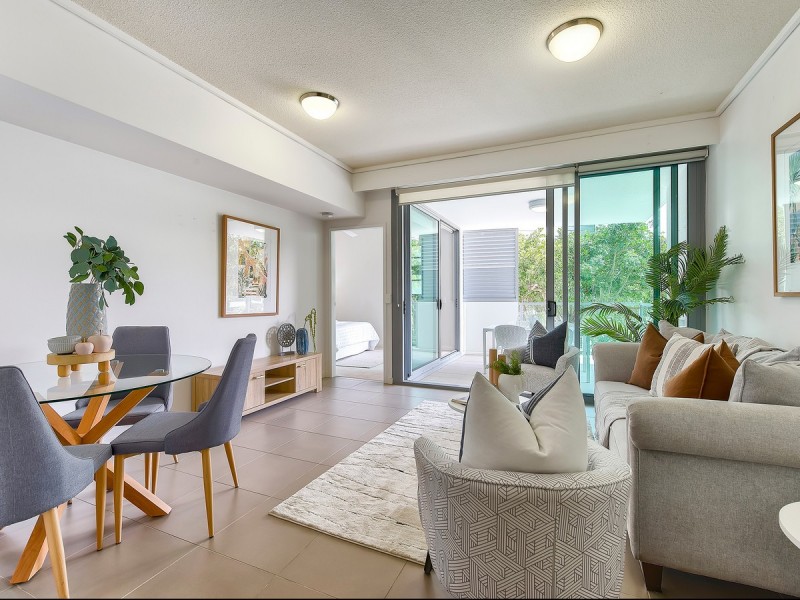 2204/118 Parkside Circuit, Hamilton QLD 4007