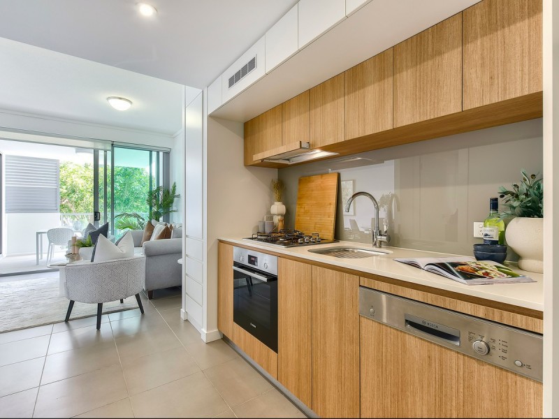 2204/118 Parkside Circuit, Hamilton QLD 4007