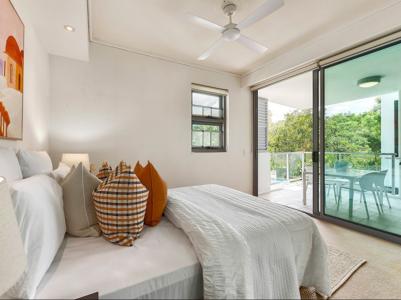 2204/118 Parkside Circuit, Hamilton QLD 4007