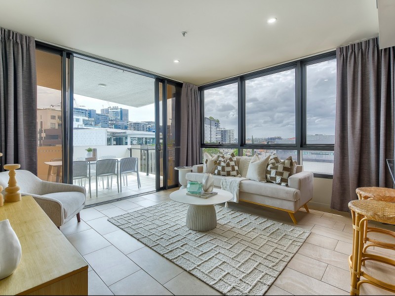 506/27 Commercial Road, Newstead QLD 4006