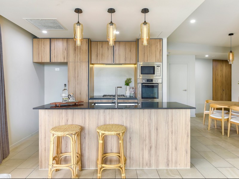 506/27 Commercial Road, Newstead QLD 4006