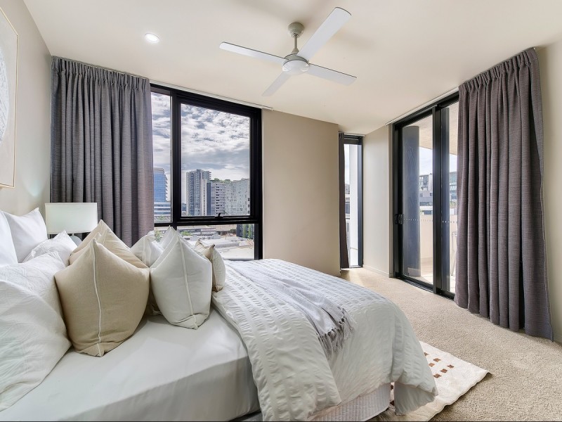 506/27 Commercial Road, Newstead QLD 4006