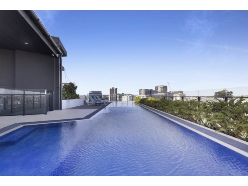 506/27 Commercial Road, Newstead QLD 4006