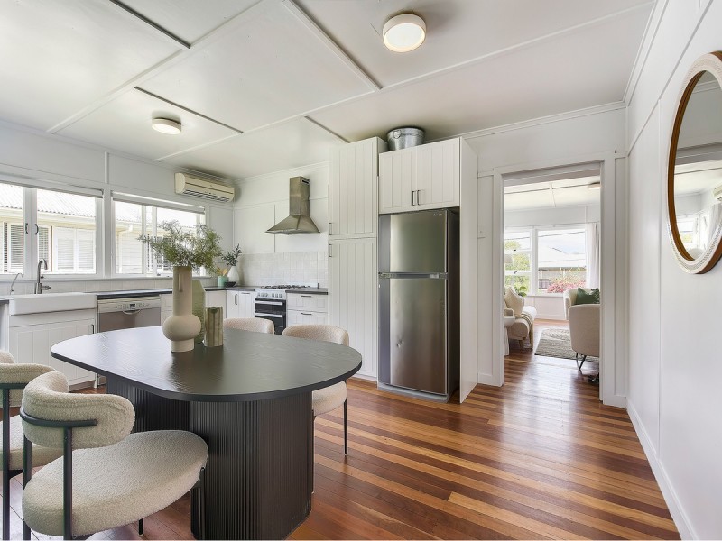 15 Allowrie Street, Stafford QLD 4053