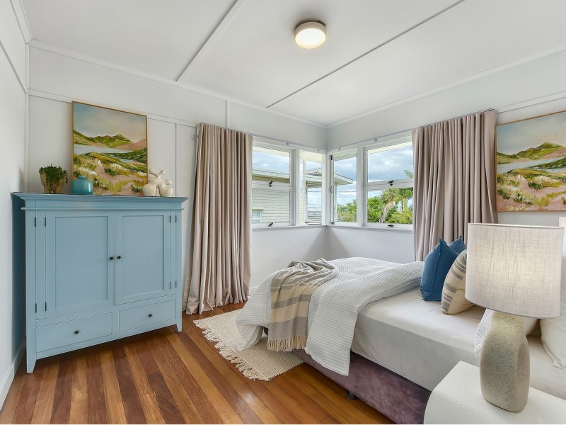 15 Allowrie Street, Stafford QLD 4053