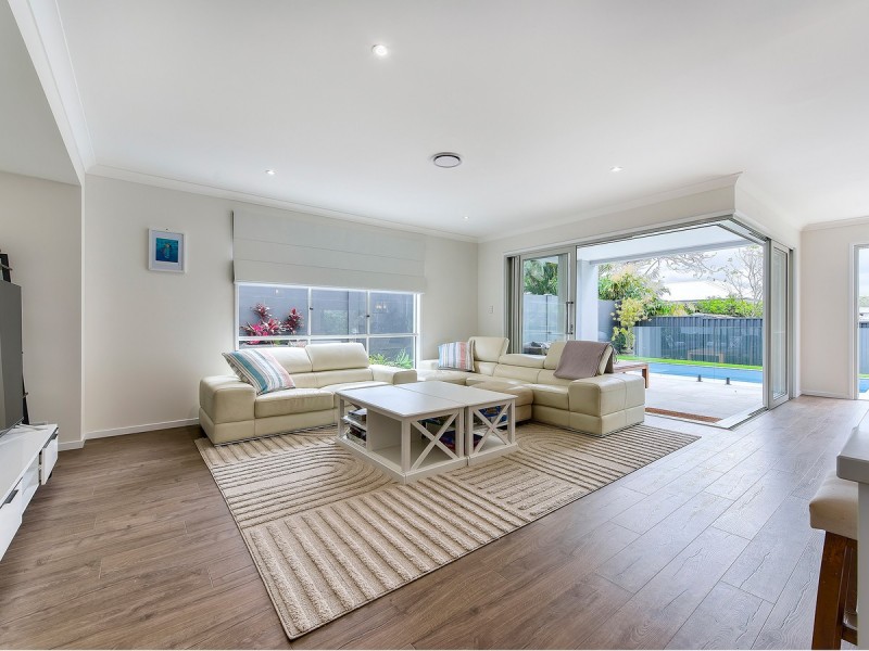 28 Handcroft Street, Wavell Heights QLD 4012