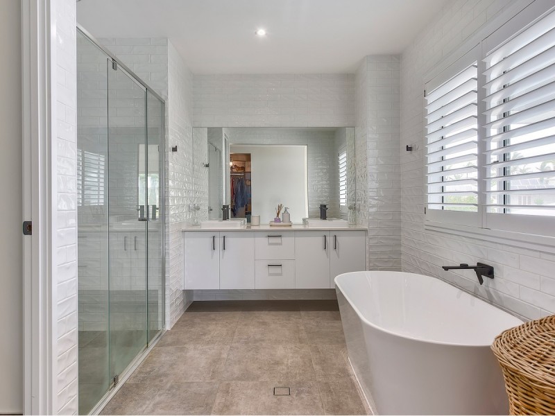 28 Handcroft Street, Wavell Heights QLD 4012