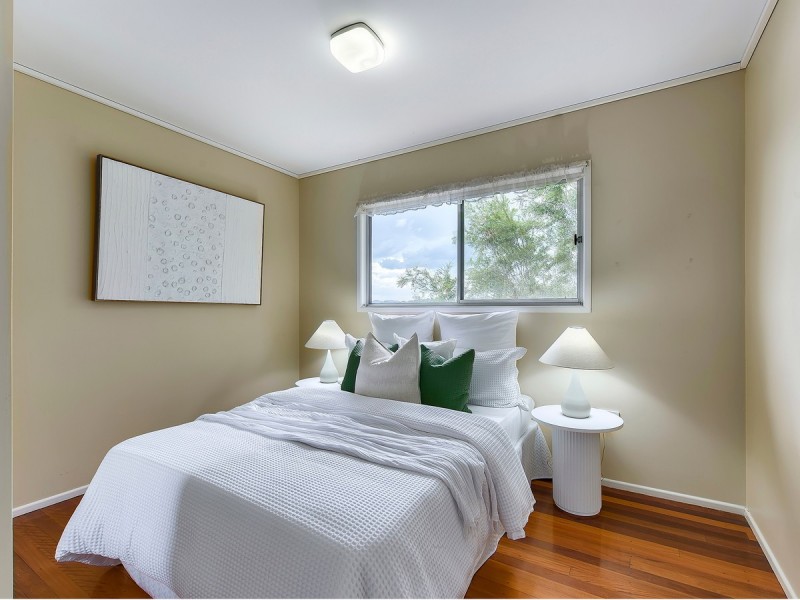 43 Landscape Street, Stafford Heights QLD 4053