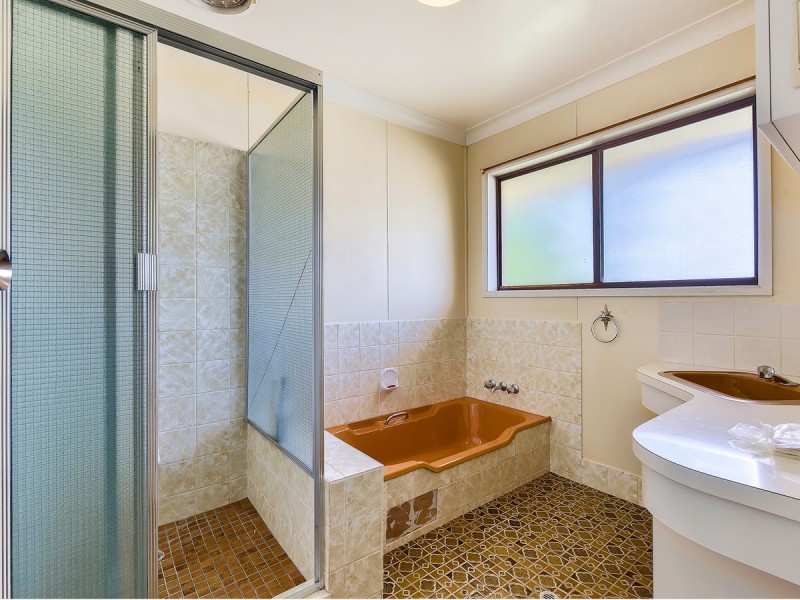 60 Dunedoo Street, Stafford QLD 4053