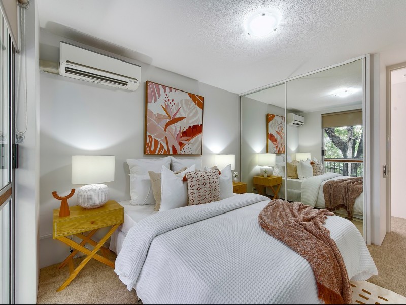 2/88 Haig Street, Gordon Park QLD 4031