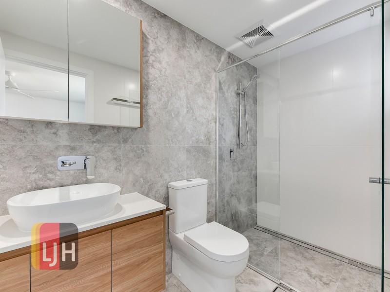 4/27 Elwyn Street, Northgate QLD 4013