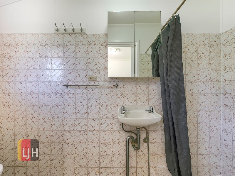 2/57 Collier Street, Stafford QLD 4053