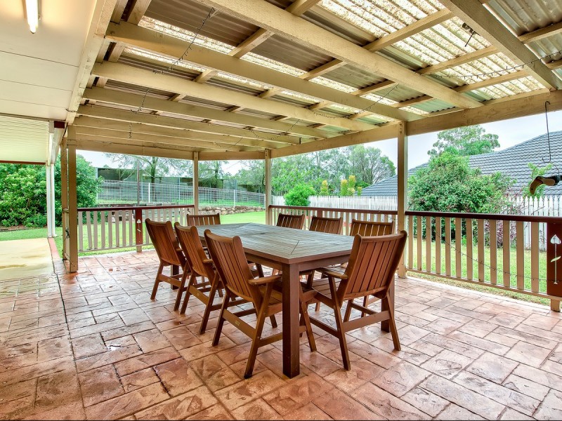 8 Augusta Court, Albany Creek QLD 4035